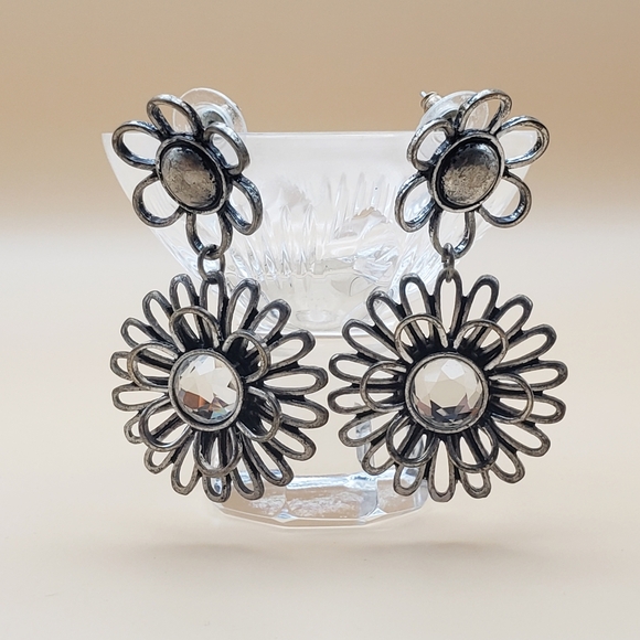 Vintage Silver Daisy and Rhinestone Dangle Earrings - Picture 2 of 5